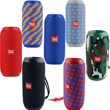 Saashi Outdoor Portable Bluetooth Speaker with Dual Bass, Subwoofer, and FM Radio.