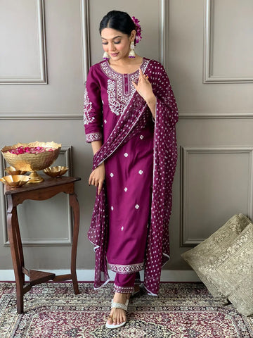 Saashi Rayon Kurti Pant Dupatta Set Pakistani/Indian Ethnic 3/4 Sleeve Salwar Kameez