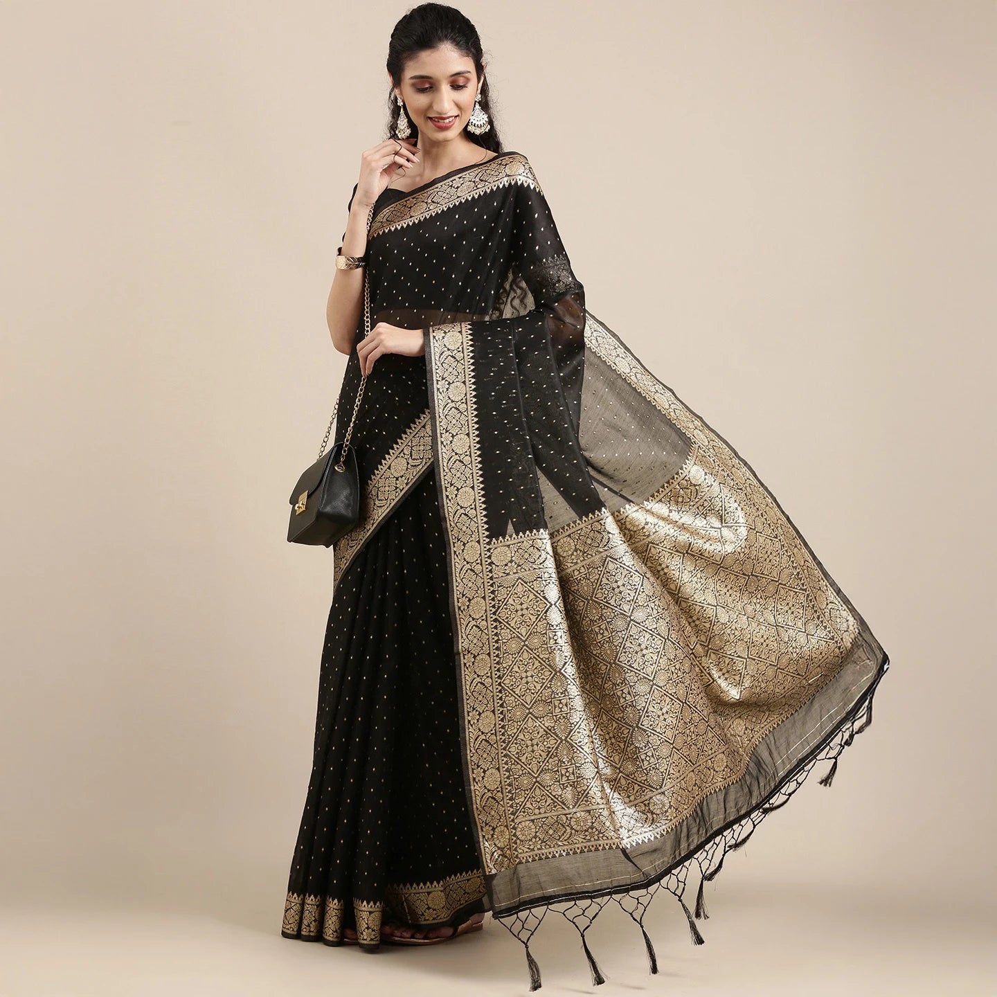 Saashi Stage Saree – Traditional Stage Sari for Indian Pakistani Performance Wear