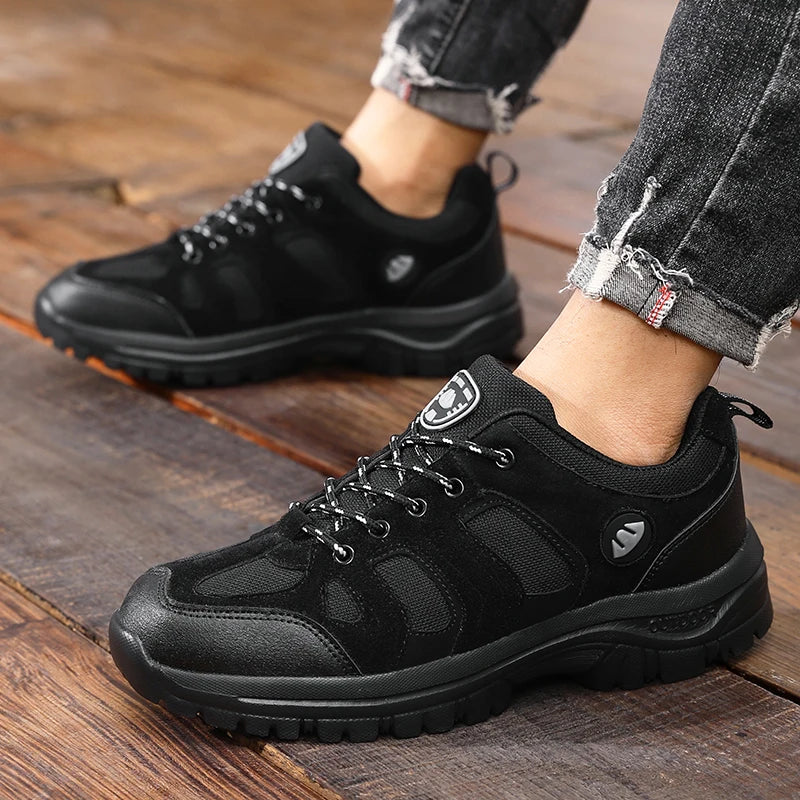 Saashi Men’s Anti-Slip Hiking Shoes: Durable & Breathable