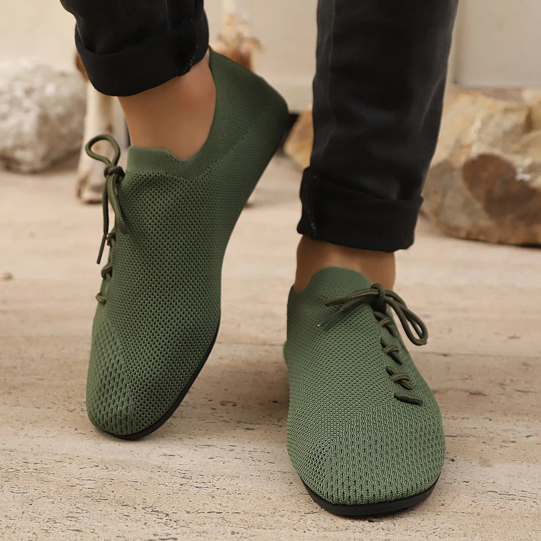 Saashi Thin Bottom Breathable Mesh Loafers Men Anti-Slip Driving Summer Casual Walking Office.