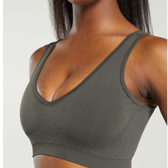 Saashi Seamless Halter Neck Sports Bra – Open Back Crop Top for Women Yoga, Gym, and Workout